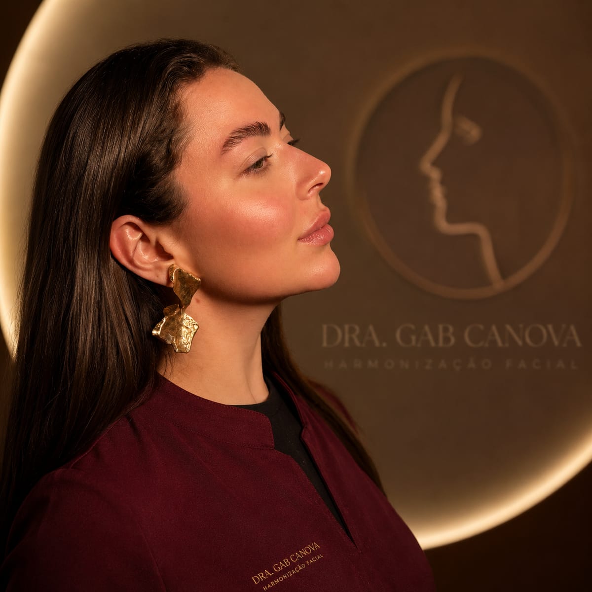 Gab Canova, CRO RS 29450, especialista em harmonização facial e perfiloplastia no Instituto Canova